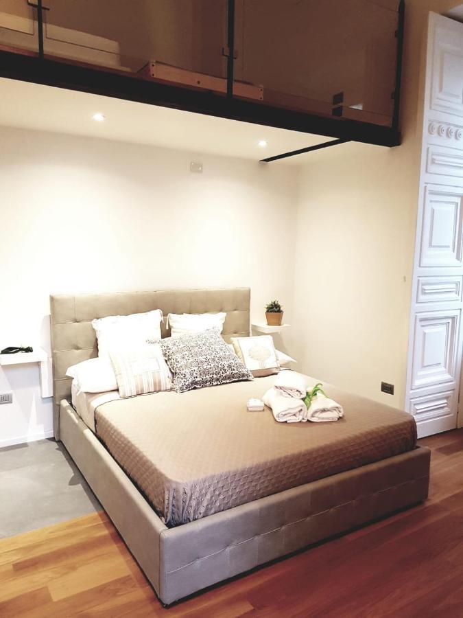 Via Roma Apartment Deluxe Salerno Ngoại thất bức ảnh