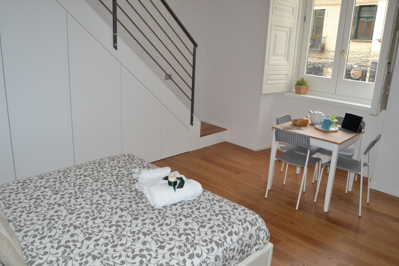 Via Roma Apartment Deluxe Salerno Ngoại thất bức ảnh