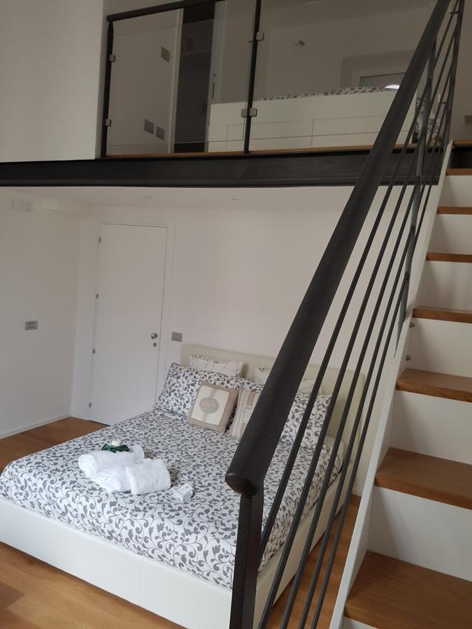Via Roma Apartment Deluxe Salerno Ngoại thất bức ảnh